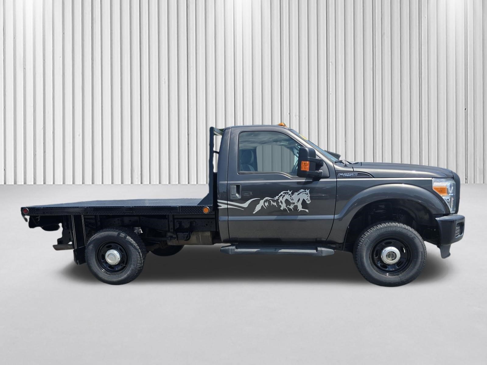Used 2016 Ford F250 XL w/ Power Equipment Group AWD/4WD image 5