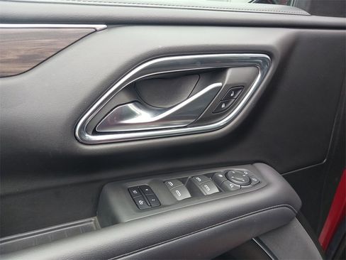 Used 2022 Chevrolet Tahoe Z71 w/ Luxury Package image 33