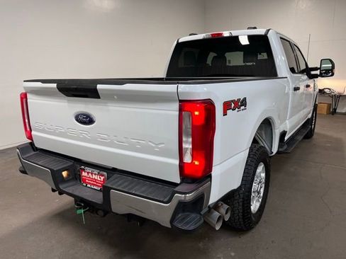 Used 2025 Ford F250 XLT w/ FX4 Off-Road Package image 3