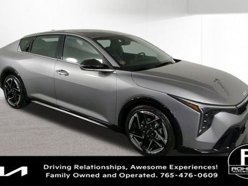 New 2025 Kia K4 GT-Line image 2