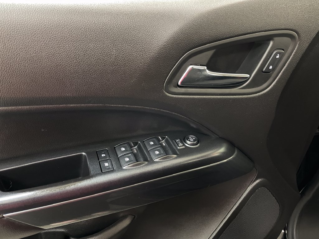Used 2016 GMC Canyon SLE w/ All Terrain Package AWD/4WD image 25