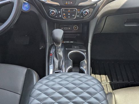 Used 2023 Chevrolet Equinox Premier FWD image 17