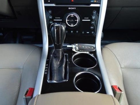 Used 2013 Ford Edge Limited image 25