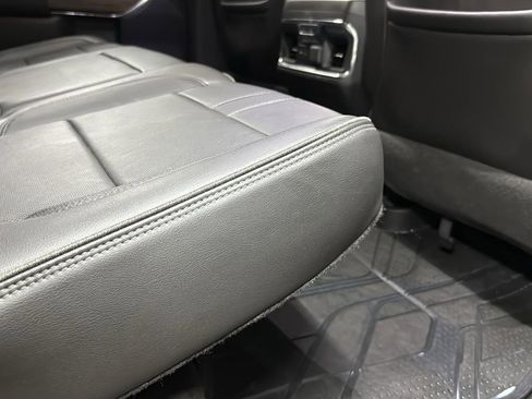 Used 2021 Chevrolet Silverado 1500 High Country w/ Technology Package image 27