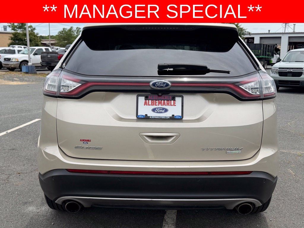 Used 2018 Ford Edge Titanium FWD image 4