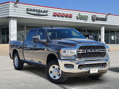 Used 2024 RAM 2500 Tradesman w/ Chrome Appearance Group