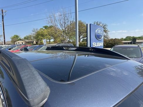 Used 2017 Subaru Outback 2.5i Limited image 7