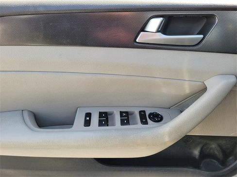 Used 2016 Hyundai Sonata Sport w/ Option Group 1V image 21