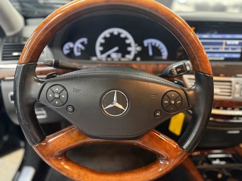 Used 2010 Mercedes-Benz S 550 4MATIC image 19