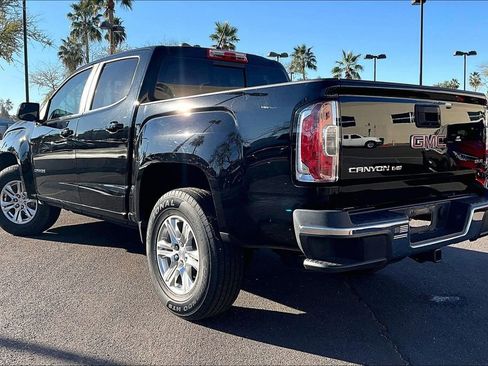 Used 2019 GMC Canyon SLE w/ SLE Convenience Package image 4