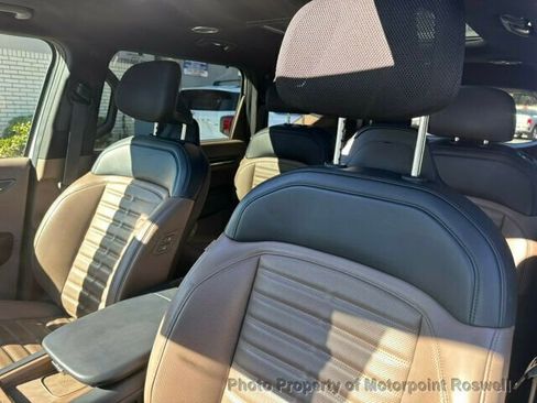 Used 2024 Kia EV9 Land w/ Towing Package image 10