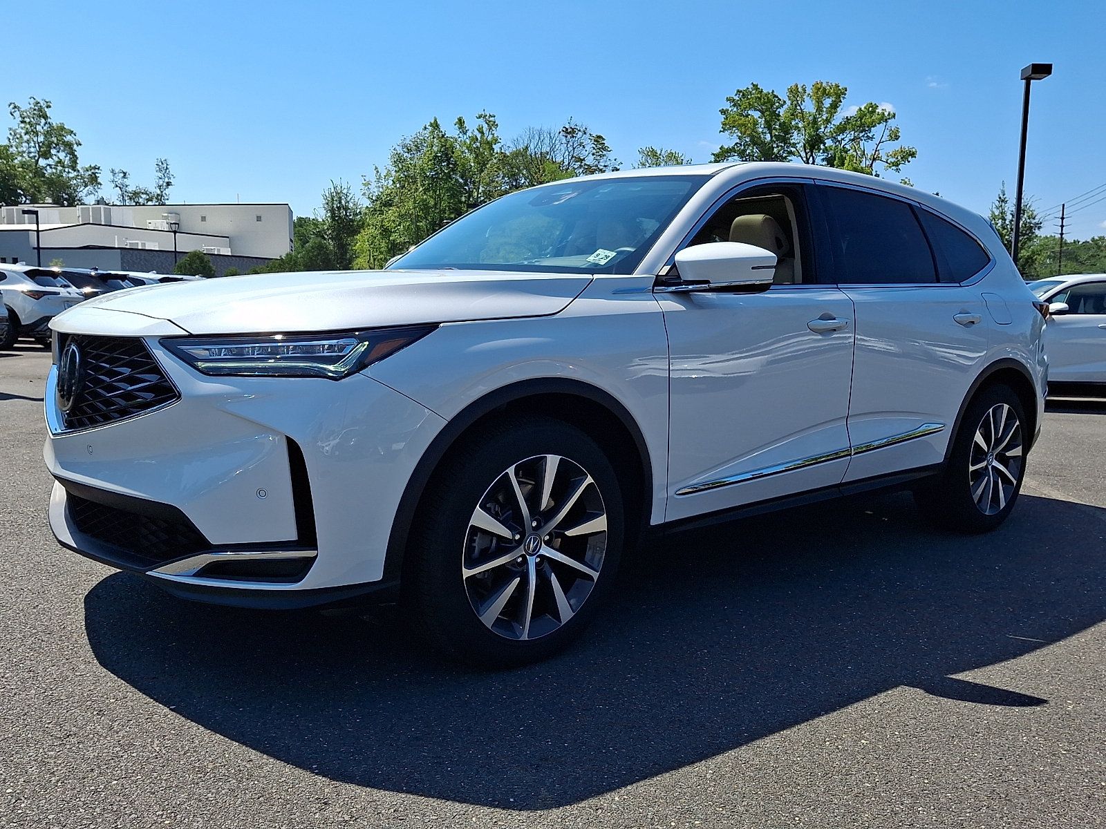 Certified 2025 Acura MDX w/ Technology Package AWD/4WD image 3