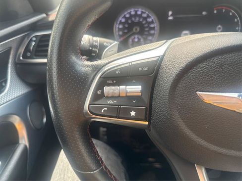 Used 2023 Genesis G70 2.0T w/ Sport Prestige Package RWD image 24