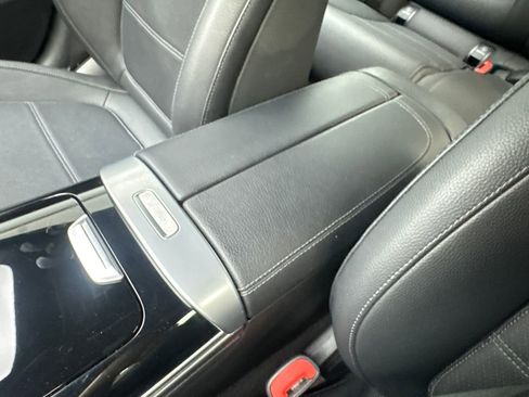 Used 2025 Mercedes-Benz C 300 Sedan image 64