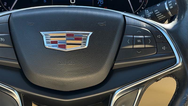 Used 2019 Cadillac XT5 FWD image 30