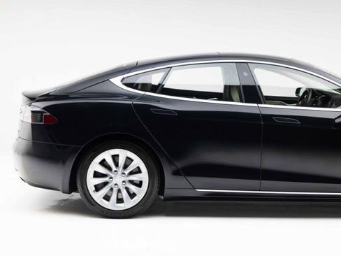 Used 2017 Tesla Model S 100D image 23