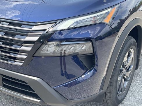 New 2026 Nissan Rogue SV AWD/4WD image 9