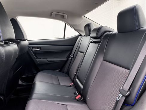 Used 2017 Toyota Corolla SE FWD image 27