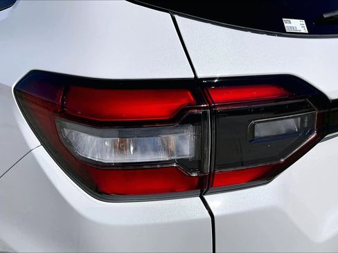 New 2026 Honda Pilot Touring image 14