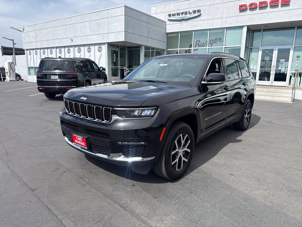 Used 2025 Jeep Grand Cherokee L Limited AWD/4WD image 3