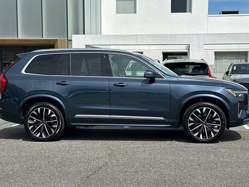 New 2026 Volvo XC90 T8 Ultra w/ Protection Package Premier AWD/4WD image 4