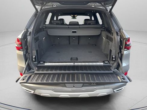 Used 2026 BMW X5 xDrive50e AWD/4WD image 23