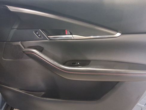 Certified 2025 MAZDA CX-30 AWD 2.5 S w/ Preferred Package image 18