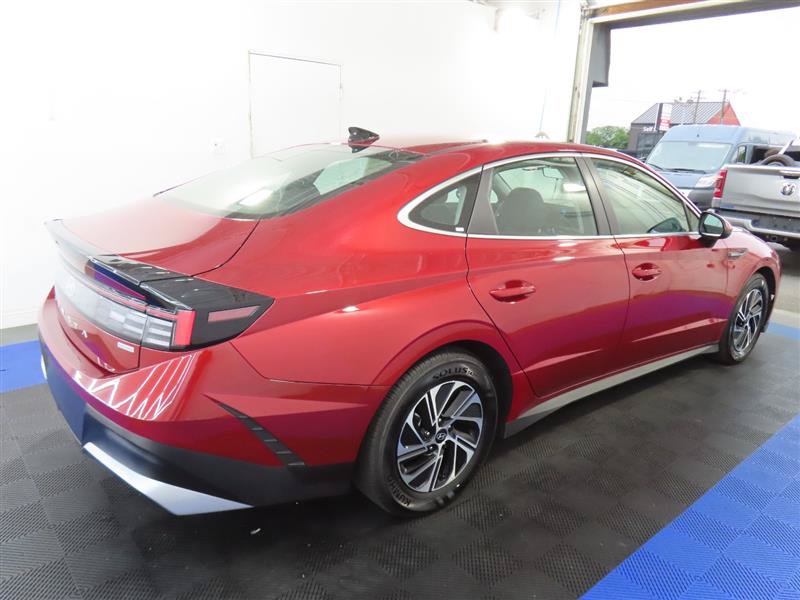 Used 2026 Hyundai Sonata Blue FWD image 14