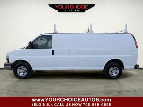 Used 2016 Chevrolet Express 3500 Extended RWD image 2