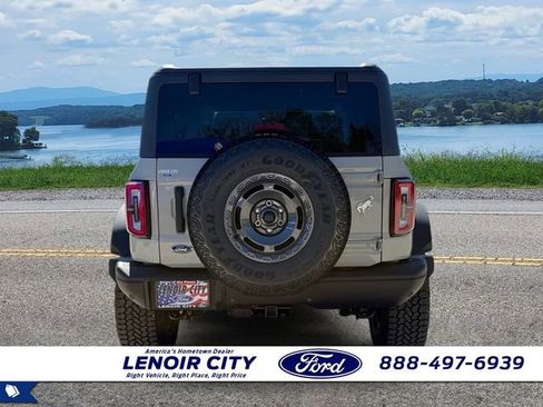 New 2025 Ford Bronco Badlands w/ Sasquatch Package image 6