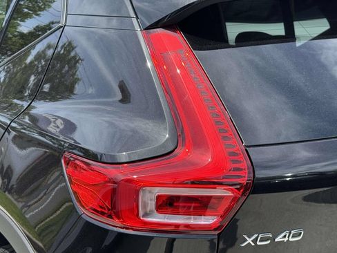 Used 2026 Volvo XC40 B5 Plus w/ Protection Package Premier AWD/4WD image 11