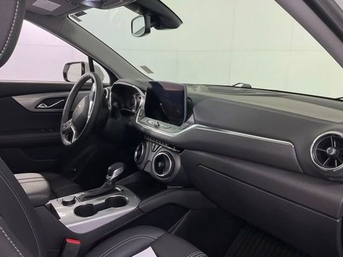 Used 2024 Chevrolet Blazer LT FWD image 30