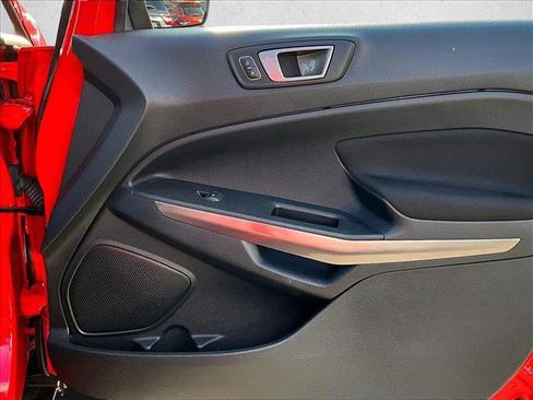 Used 2021 Ford EcoSport SE image 19