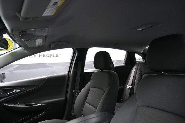 Used 2025 Chevrolet Malibu LT FWD image 18