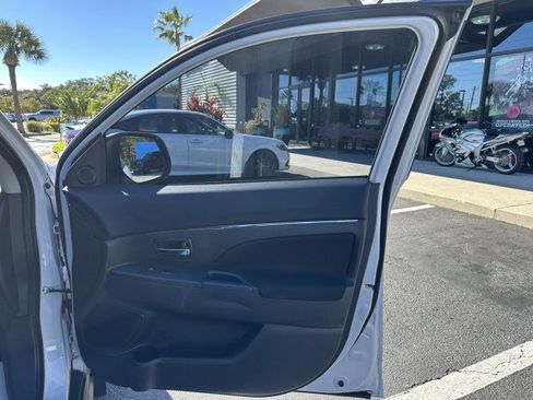 Used 2024 Mitsubishi Outlander Sport LE image 34