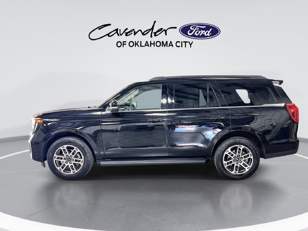 Used 2025 Ford Expedition Active AWD/4WD image 5