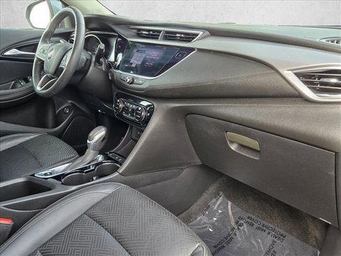 Used 2020 Buick Encore GX Essence image 21