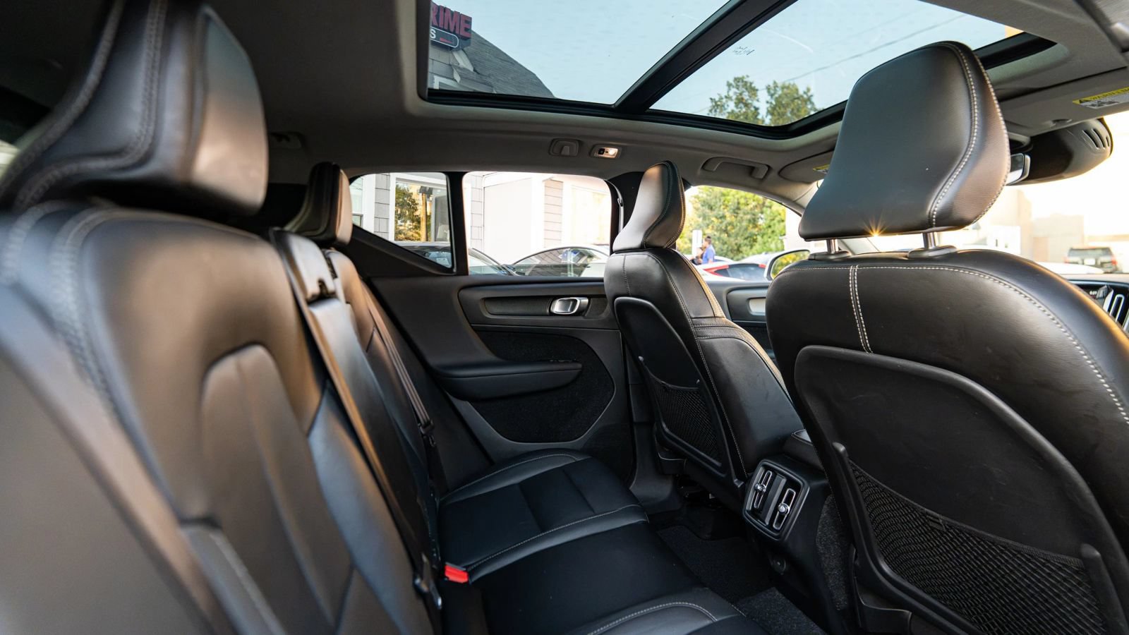 Used 2019 Volvo XC40 T5 Inscription AWD/4WD image 16