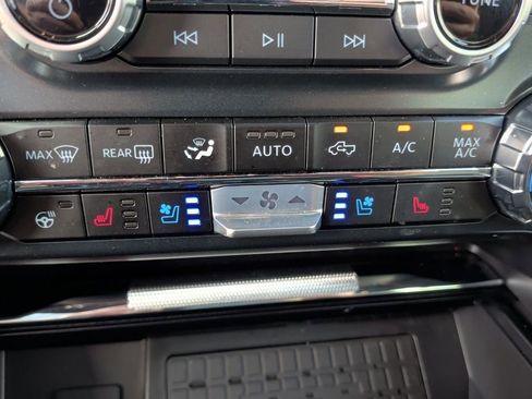 Used 2025 Ford F150 Raptor image 32