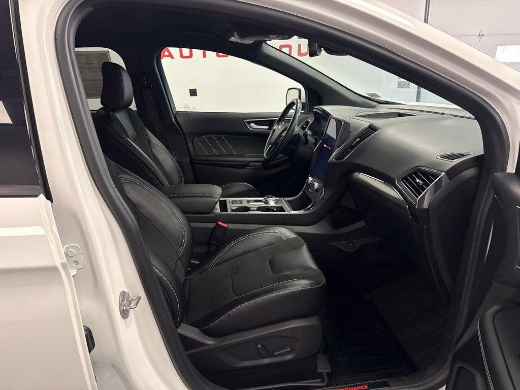Used 2023 Ford Edge ST AWD/4WD image 38