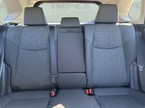 Used 2022 Toyota RAV4 XLE image 12