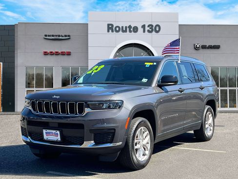 Used 2023 Jeep Grand Cherokee L Laredo w/ Luxury Tech Group I AWD/4WD image 2