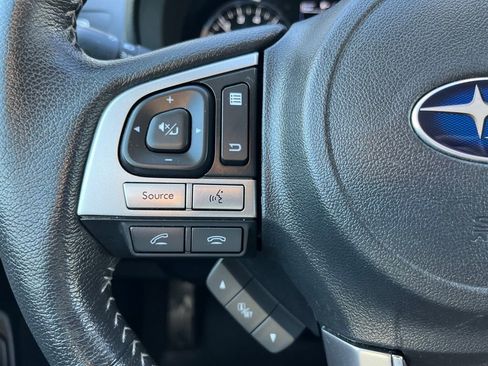 Used 2018 Subaru Forester 2.5i Touring AWD/4WD image 12