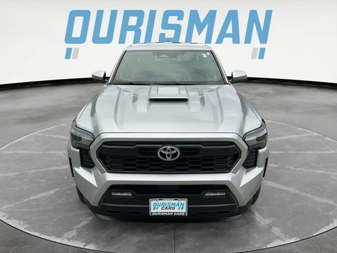 Used 2024 Toyota Tacoma TRD Sport AWD/4WD image 10