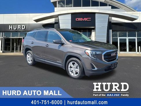 Used 2020 GMC Terrain SLE w/ Driver Convenience Package AWD/4WD image 1