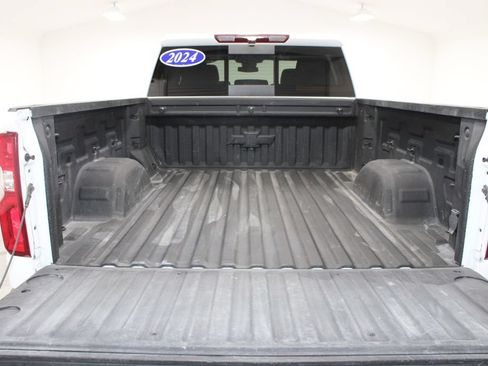 Used 2024 Chevrolet Silverado 1500 RST w/ Convenience Package II AWD/4WD image 17