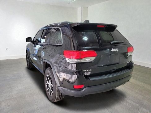 Used 2018 Jeep Grand Cherokee Laredo image 20