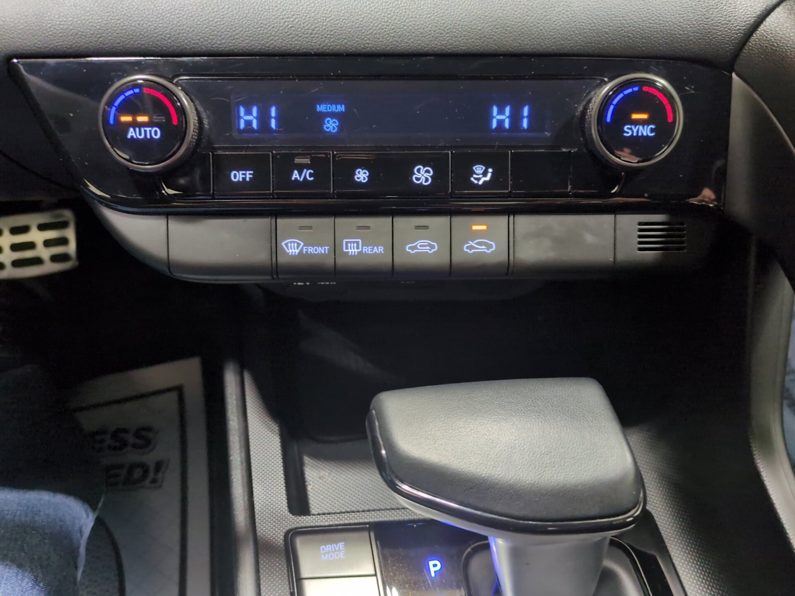 Used 2025 Hyundai Elantra Sport FWD image 23