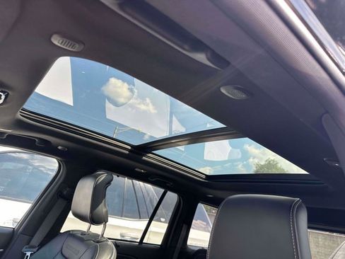 Used 2023 Jeep Grand Cherokee Overland w/ Luxury Tech Group IV image 21