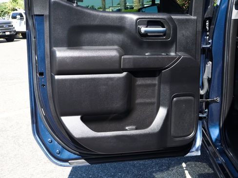 Used 2022 Chevrolet Silverado 1500 Custom AWD/4WD image 32